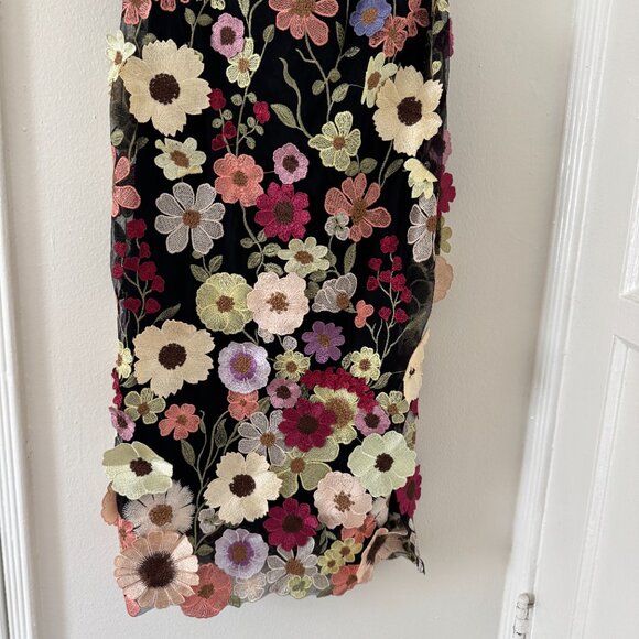 3D Floral Embroidered Lace-Up Midi Dress - Picture 9 of 11